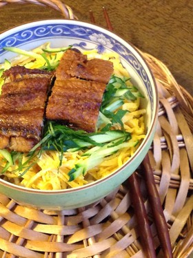 錦糸卵の鰻丼